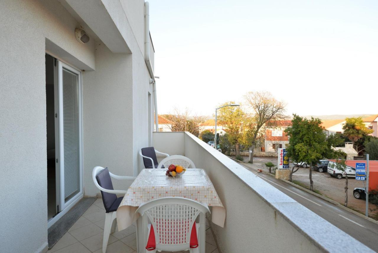 Apartmani Vedrana, Μούρτερ Εξωτερικό φωτογραφία