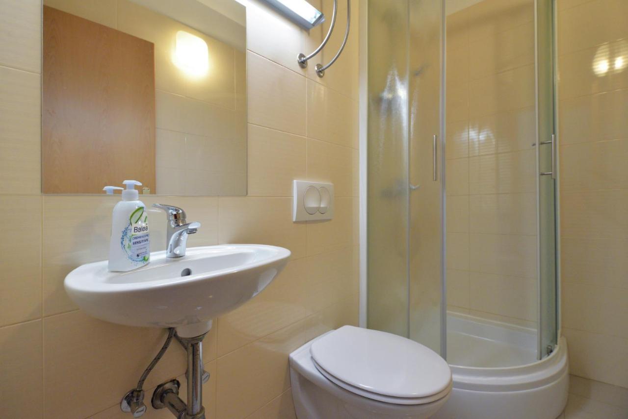 Apartmani Vedrana, Μούρτερ Εξωτερικό φωτογραφία